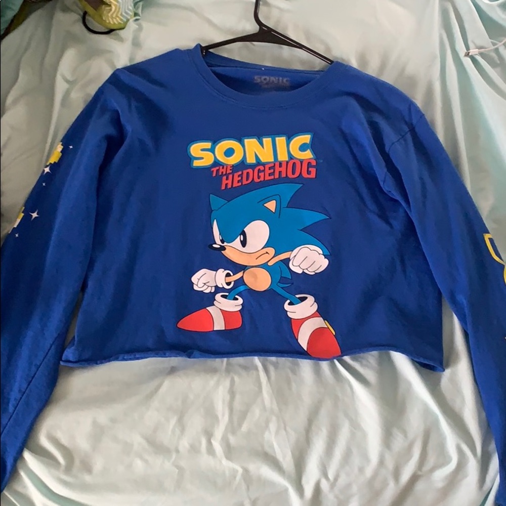 Sonic crop top